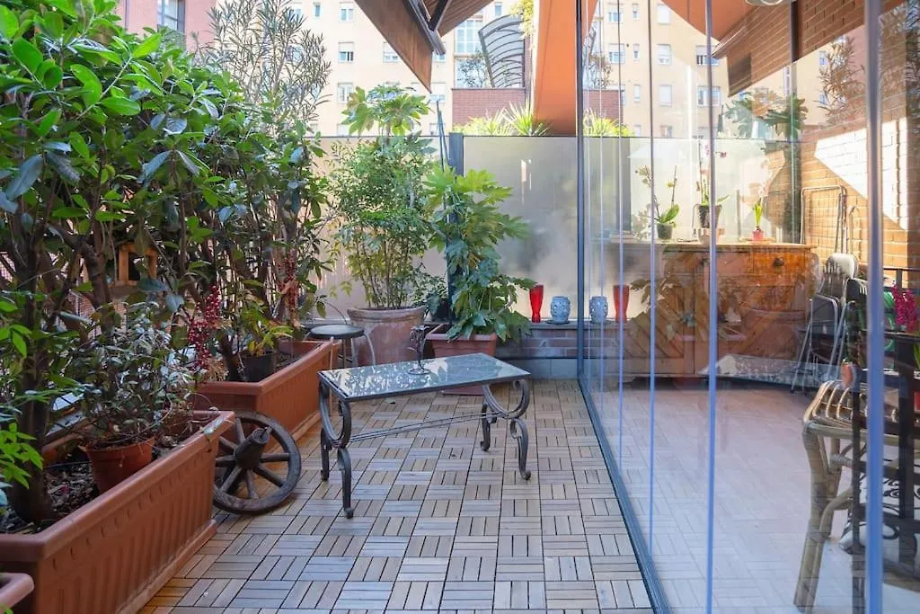 Apartment Greengardensuite, Central Station Milan Italy
